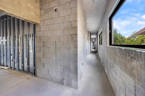 Купить коммерческую недвижимость в Майами, Флорида № 2035722 - фото 30