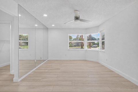 Casa en venta en Delray Beach, Florida, 3 dormitorios, 186.18 m2 № 2382676 - foto 22
