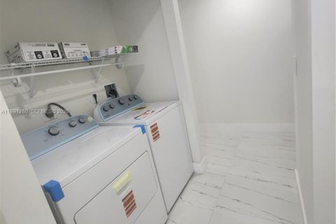 Adosado en alquiler en Homestead, Florida, 2 dormitorios, 104.05 m2 № 2052201 - foto 23