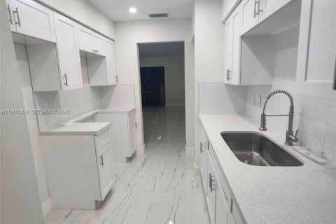 Adosado en alquiler en Homestead, Florida, 2 dormitorios, 104.05 m2 № 2052201 - foto 3