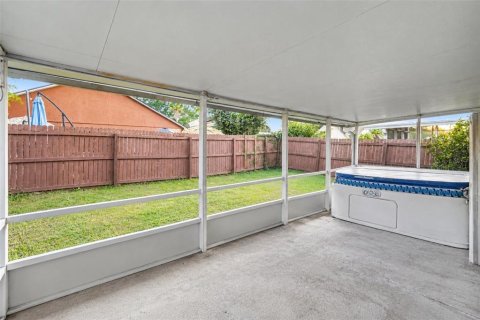 Villa ou maison à vendre à Maitland, Floride: 4 chambres, 167.22 m2 № 2420507 - photo 18