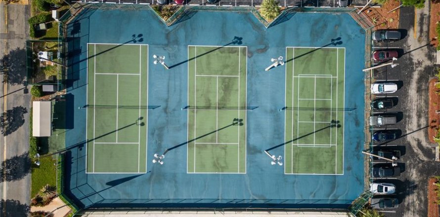 Condo in Pembroke Pines, Florida, 1 bedroom  № 1005464