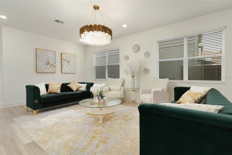 House in TIVOLI RESERVE in Davenport, Florida 5 bedrooms, 351.08 sq.m. № 1858248 - photo 10