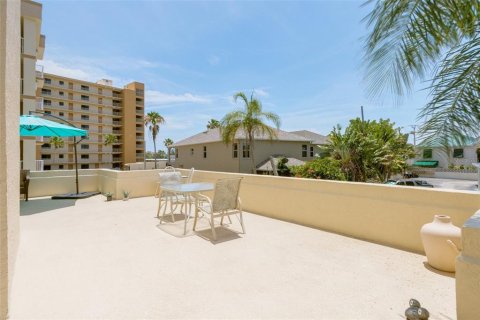 Condo in Cape Canaveral, Florida, 2 bedrooms № 2215993 - photo 23