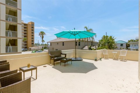 Condo in Cape Canaveral, Florida, 2 bedrooms № 2215993 - photo 22