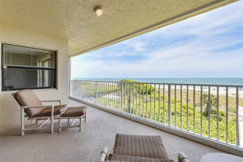 Condo in Cape Canaveral, Florida, 2 bedrooms № 2215993 - photo 2