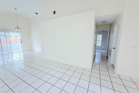 Casa en venta en Orlando, Florida, 3 dormitorios, 113.99 m2 № 1906222 - foto 18