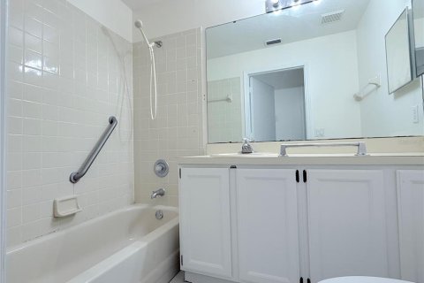 Casa en venta en Orlando, Florida, 3 dormitorios, 113.99 m2 № 1906222 - foto 20