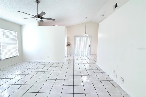 Casa en venta en Orlando, Florida, 3 dormitorios, 113.99 m2 № 1906222 - foto 8