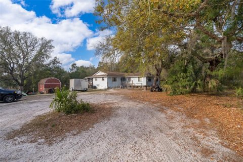 House in Eustis, Florida 4 bedrooms, 167.5 sq.m. № 1592809 - photo 29