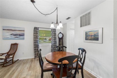 Copropriété à vendre à Saint Petersburg, Floride: 2 chambres, 91.51 m2 № 2230759 - photo 11