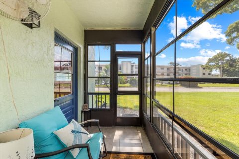 Copropriété à vendre à Saint Petersburg, Floride: 2 chambres, 91.51 m2 № 2230759 - photo 27