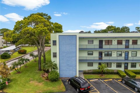 Copropriété à vendre à Saint Petersburg, Floride: 2 chambres, 91.51 m2 № 2230759 - photo 2