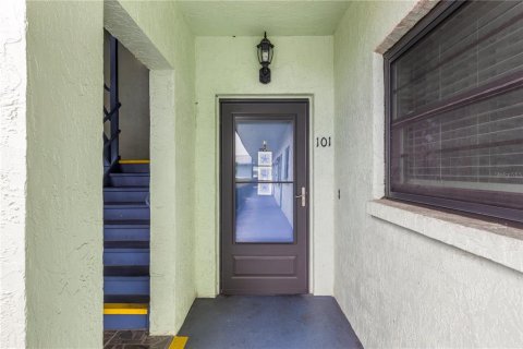 Copropriété à vendre à Saint Petersburg, Floride: 2 chambres, 91.51 m2 № 2230759 - photo 6