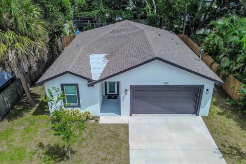 Casa en venta en Saint Petersburg, Florida, 3 dormitorios, 130.25 m2 № 1918165 - foto 3