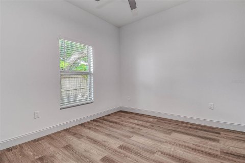 Casa en venta en Saint Petersburg, Florida, 3 dormitorios, 130.25 m2 № 1918165 - foto 29