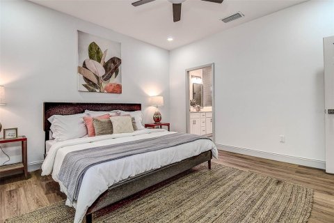 Casa en venta en Saint Petersburg, Florida, 3 dormitorios, 130.25 m2 № 1918165 - foto 19
