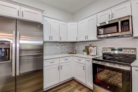 Casa en venta en Saint Petersburg, Florida, 3 dormitorios, 130.25 m2 № 1918165 - foto 15