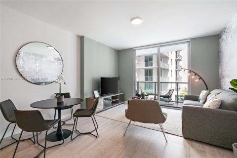 Copropriété à vendre à Miami, Floride: 1 chambre, 69.12 m2 № 1851947 - photo 2