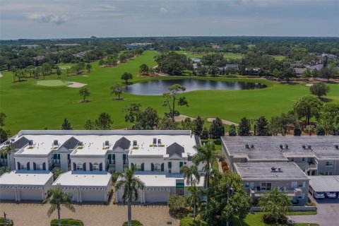 Adosado en alquiler en Belleair, Florida, 4 dormitorios, 517.19 m2 № 1902795 - foto 1