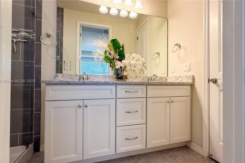 Купить таунхаус в Холливуд, Флорида 3 спальни, 132.01м2, № 1957239 - фото 10