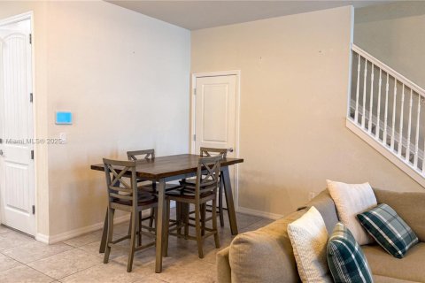 Купить таунхаус в Холливуд, Флорида 3 спальни, 132.01м2, № 1957239 - фото 5