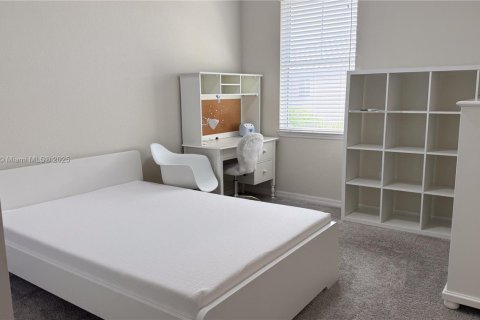 Купить таунхаус в Холливуд, Флорида 3 спальни, 132.01м2, № 1957239 - фото 14