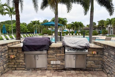 Купить таунхаус в Холливуд, Флорида 3 спальни, 132.01м2, № 1957239 - фото 21