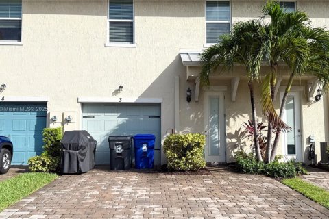 Купить таунхаус в Холливуд, Флорида 3 спальни, 132.01м2, № 1957239 - фото 18