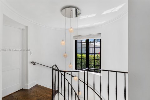 Casa en venta en Miami Beach, Florida, 4 dormitorios, 361.02 m2 № 1864196 - foto 17