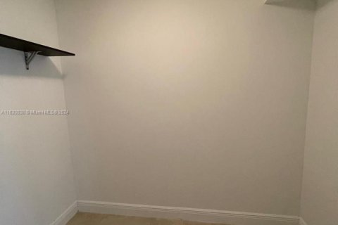 Condominio en venta en Miami, Florida, 2 dormitorios, 113.15 m2 № 1979520 - foto 23