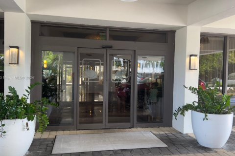 Condominio en venta en Miami, Florida, 2 dormitorios, 113.15 m2 № 1979520 - foto 4