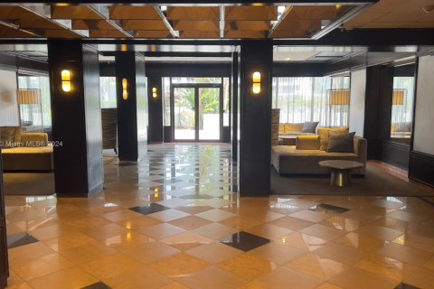 Condominio en venta en Miami, Florida, 2 dormitorios, 113.15 m2 № 1979520 - foto 6