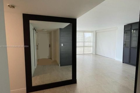 Condominio en venta en Miami, Florida, 2 dormitorios, 113.15 m2 № 1979520 - foto 19