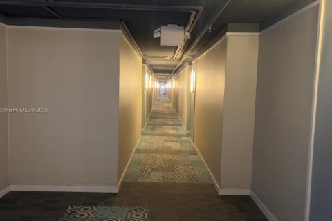 Condominio en venta en Miami, Florida, 2 dormitorios, 113.15 m2 № 1979520 - foto 10