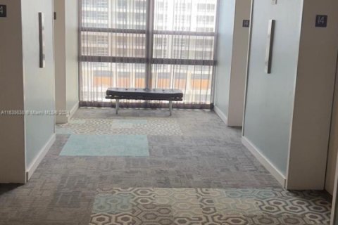 Condominio en venta en Miami, Florida, 2 dormitorios, 113.15 m2 № 1979520 - foto 12