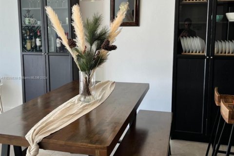 Condominio en venta en Miami, Florida, 2 dormitorios, 113.15 m2 № 1979520 - foto 17