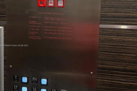 Condominio en venta en Miami, Florida, 2 dormitorios, 113.15 m2 № 1979520 - foto 11