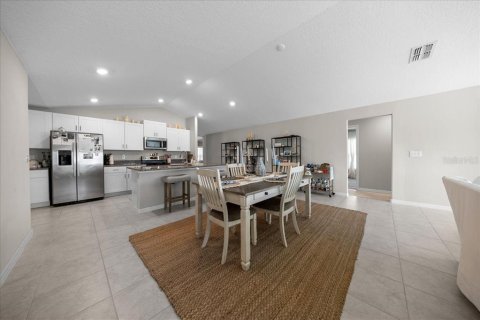 Casa en venta en Ocala, Florida, 4 dormitorios, 212.1 m2 № 2112749 - foto 16
