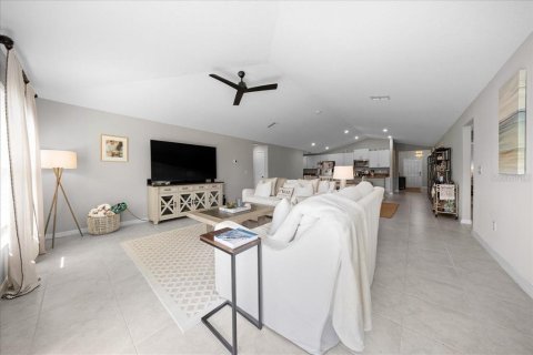 Casa en venta en Ocala, Florida, 4 dormitorios, 212.1 m2 № 2112749 - foto 19