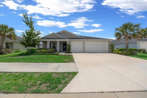 House in Ocala, Florida 4 bedrooms, 212.1 sq.m. № 2112749