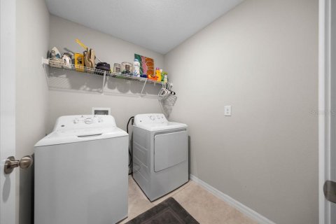 Casa en venta en Ocala, Florida, 4 dormitorios, 212.1 m2 № 2112749 - foto 14
