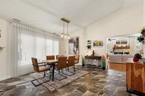 Villa ou maison à vendre à Ocala, Floride: 4 chambres, 327.11 m2 № 2356167 - photo 6