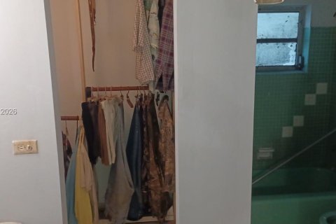 Villa ou maison à vendre à Hollywood, Floride: 3 chambres, 159.14 m2 № 2032077 - photo 6