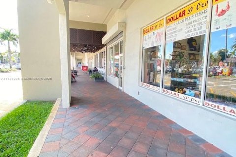 Immobilier commercial à vendre à Hialeah, Floride № 1942597 - photo 9