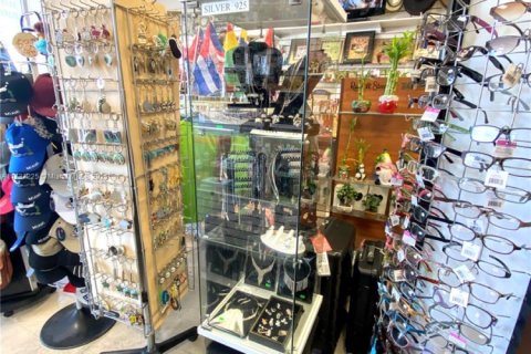 Immobilier commercial à vendre à Hialeah, Floride № 1942597 - photo 15