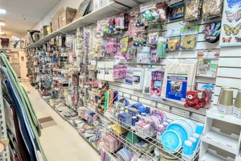 Immobilier commercial à vendre à Hialeah, Floride № 1942597 - photo 22