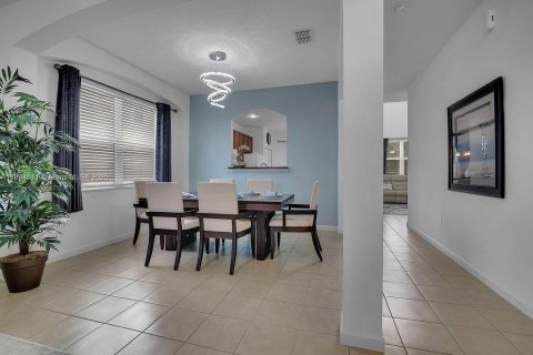 Купить виллу или дом в Дэвенпорт, Флорида 6 спален, № 1957500 - фото 11