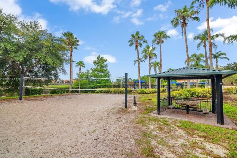 Купить виллу или дом в Дэвенпорт, Флорида 6 спален, № 1957500 - фото 3