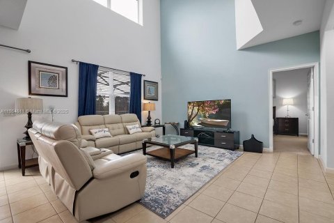 Купить виллу или дом в Дэвенпорт, Флорида 6 спален, № 1957500 - фото 13